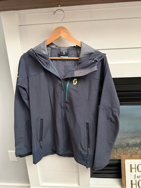 Scott women’s Hooded Softshell Jacket - Charcoal Gray/blue with liner sz 8-10